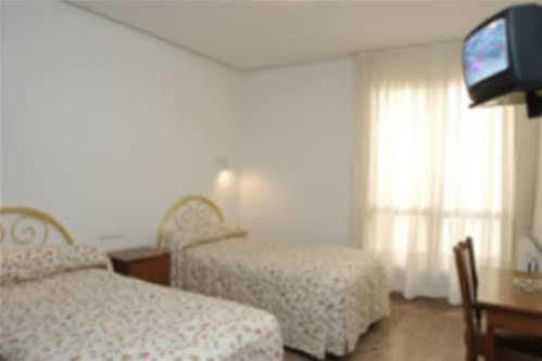 טרואל Hostal Aragon מראה חיצוני תמונה