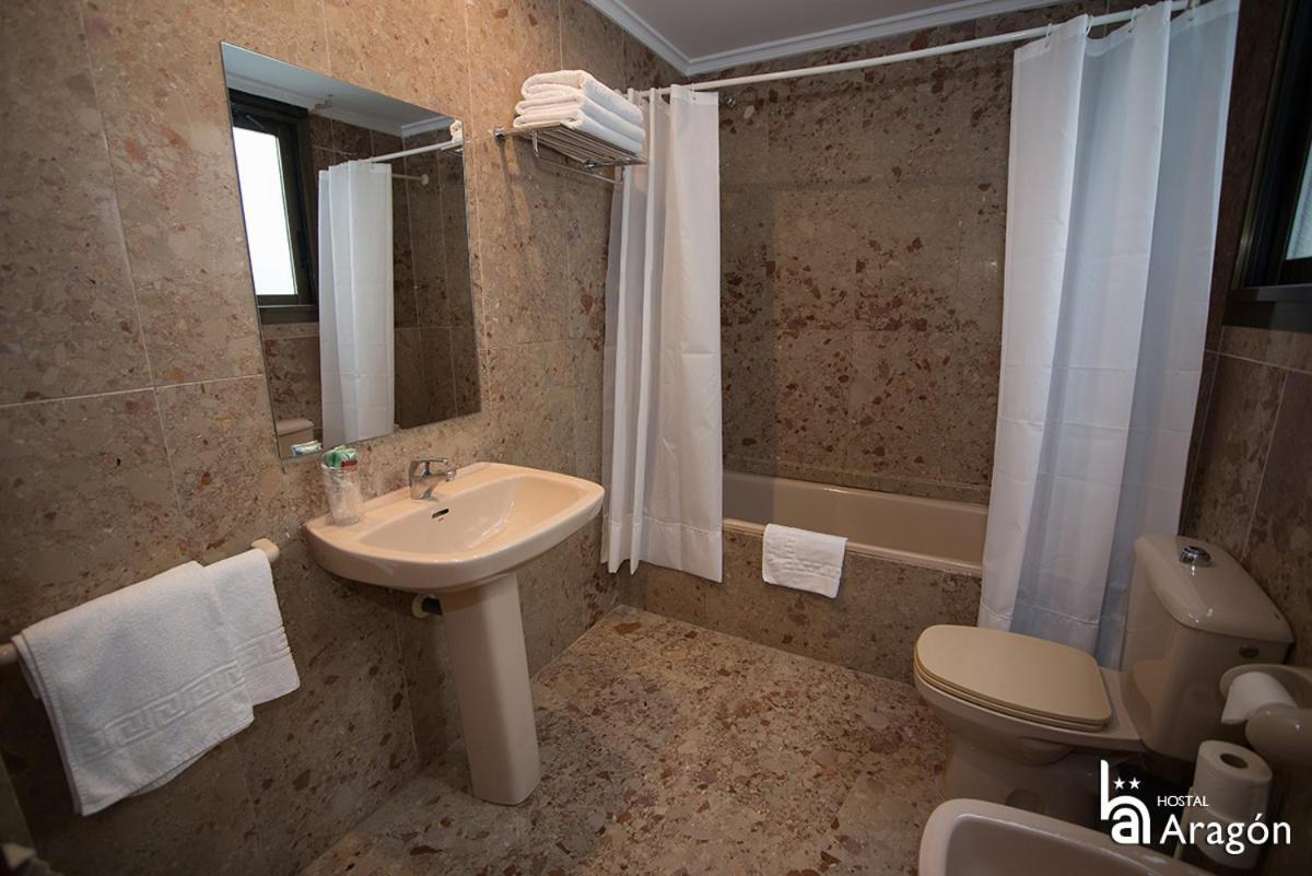 טרואל Hostal Aragon מראה חיצוני תמונה