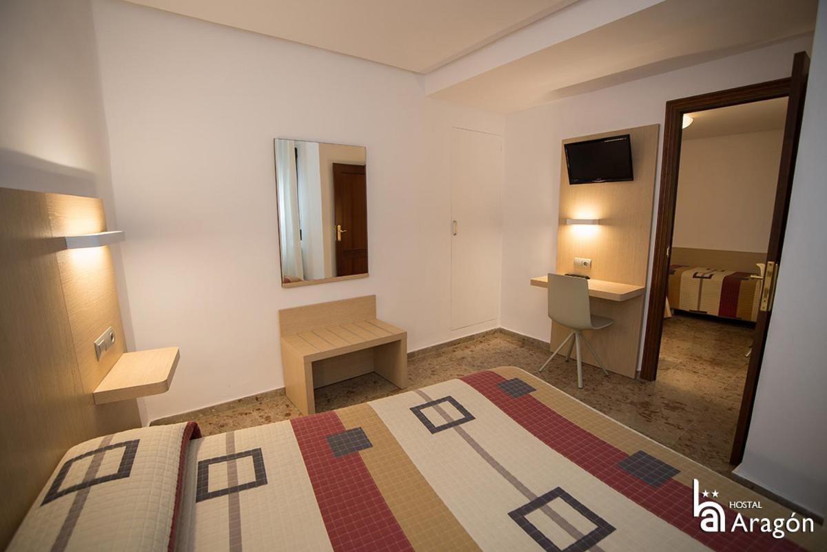 טרואל Hostal Aragon מראה חיצוני תמונה