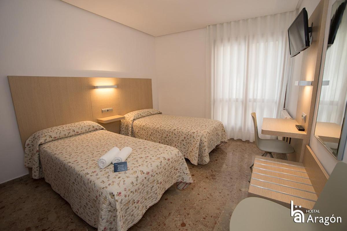 טרואל Hostal Aragon מראה חיצוני תמונה